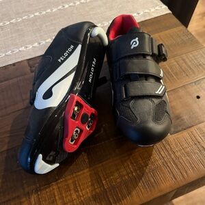 Peloton bike shoes